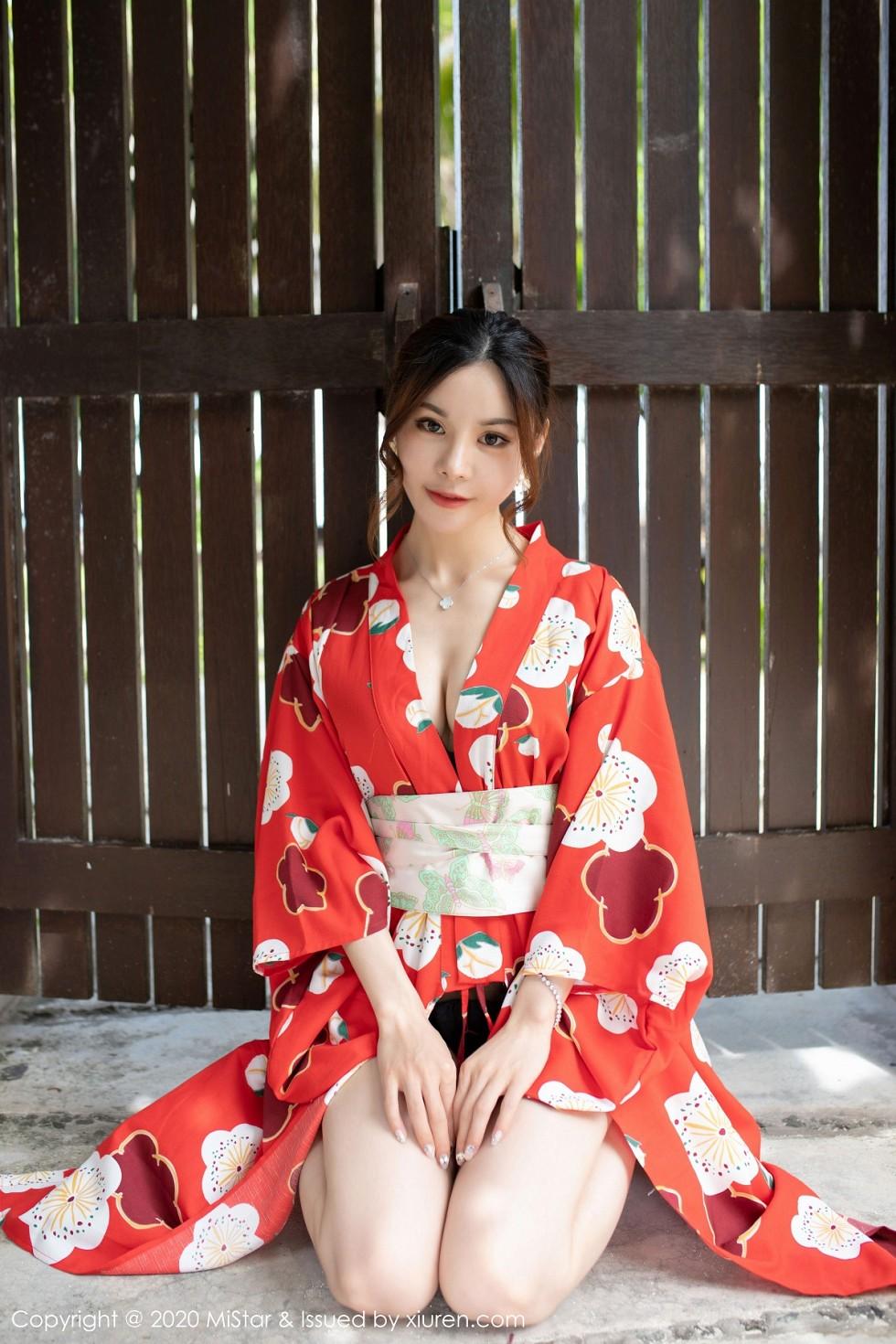沈佳熹私房鲜艳红色和服半露酥胸白嫩美腿绝美写真45P