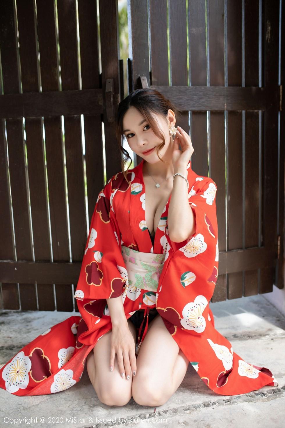 沈佳熹私房鲜艳红色和服半露酥胸白嫩美腿绝美写真45P 3